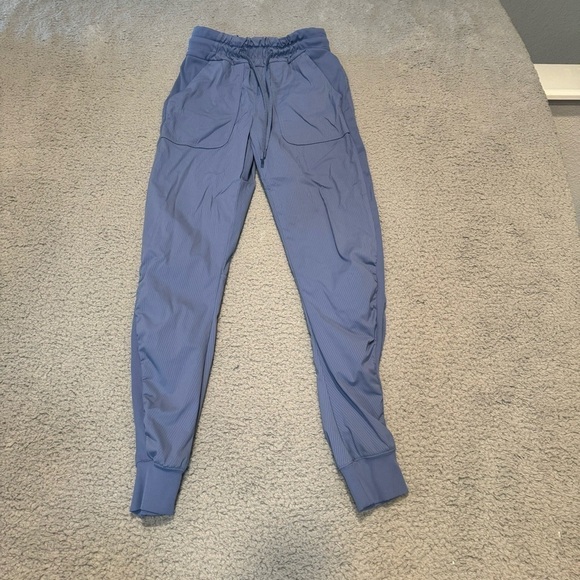 Women's Lululemon Beyond the Studio Jogger Water Drop Size 2 - Picture 1 of 10